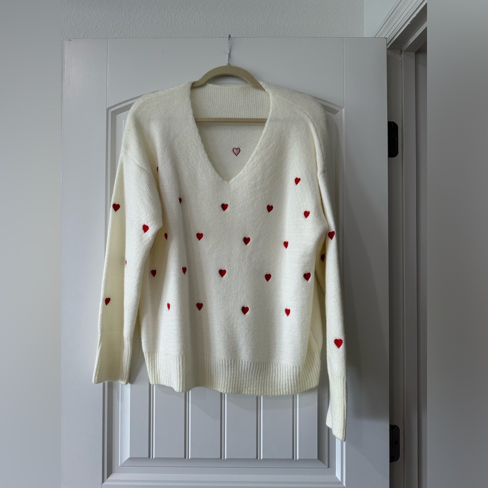 LOVE SWEATER